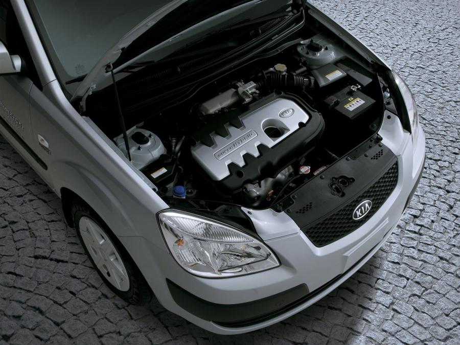  Kia Rio Hybrid 2007 года  (фото 2 из 3)